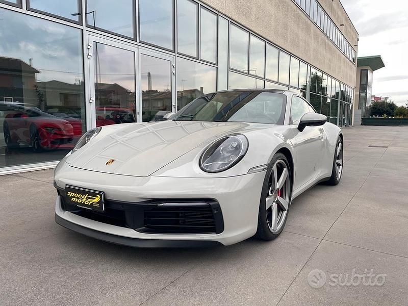 Grigio Usata 2019 Porsche 911 Carrera S Sport Coupé | 114.900 € (Buon prezzo) - Immagine 1/4