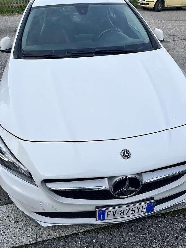 Usata Mercedes CLA220 Shooting Brake 170 CV (125 kW) 2019 Station wagon
