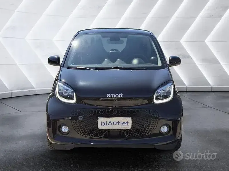 Usata Smart ForTwo Electric Drive Pulse 41 kW (56 CV) 2023 Nero Berlina