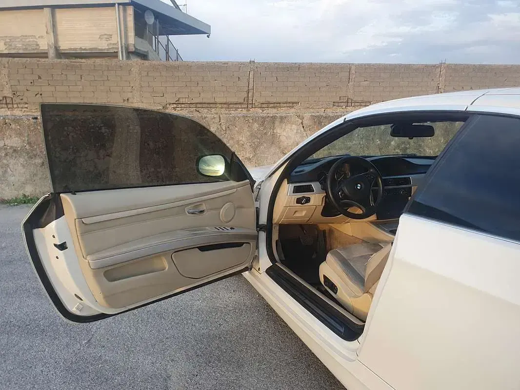 Usata BMW 320 Cabriolet M Sport 184 CV (135 kW) 2010 Bianco Cabrio