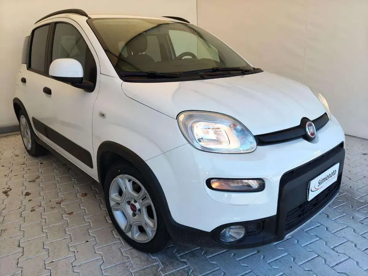 Usata Fiat Panda Pop 69 CV (50 kW) 2020 Bianco Utilitaria