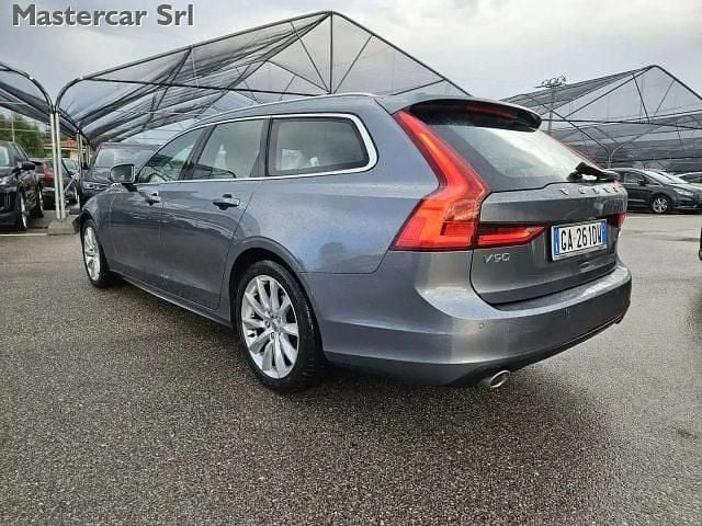 Usata Volvo V90 Business Edition 190 CV (139 kW) 2020 Argento Station wagon