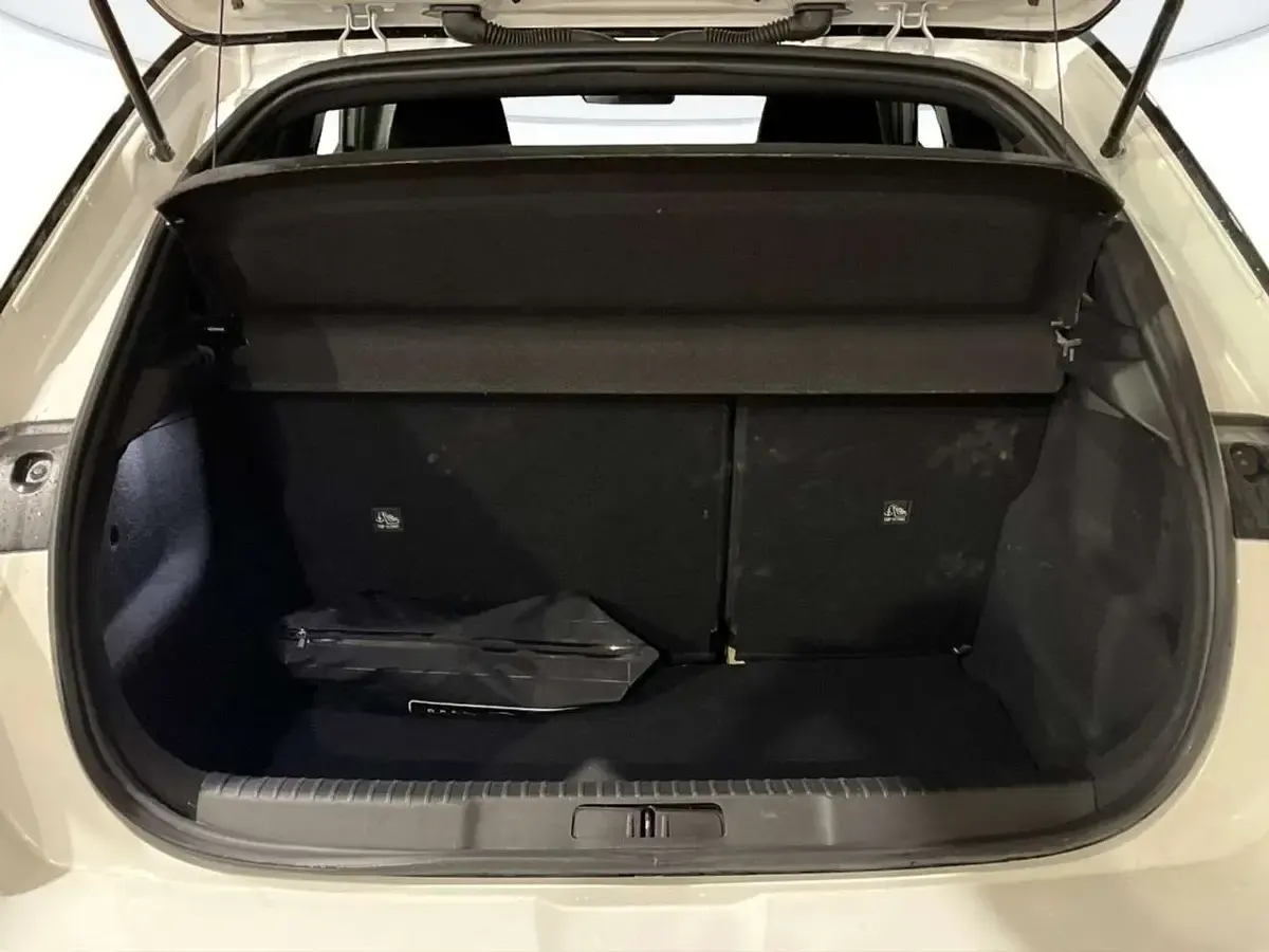 Usata Opel Mokka 131 CV (96 kW) 2025 Bianco SUV