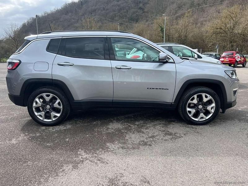 Usata Jeep Compass Limited 120 CV (88 kW) 2018 Argento SUV