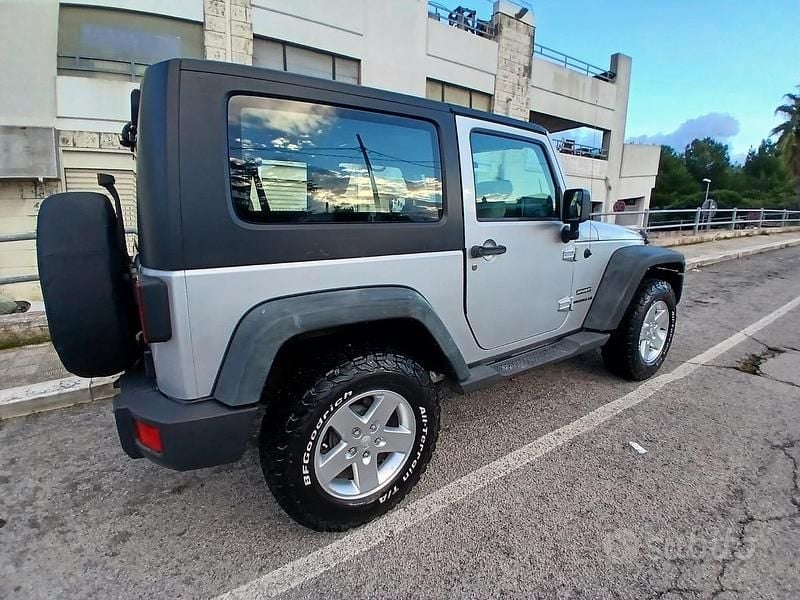 Usata Jeep Wrangler Sport 2010 Grigio SUV