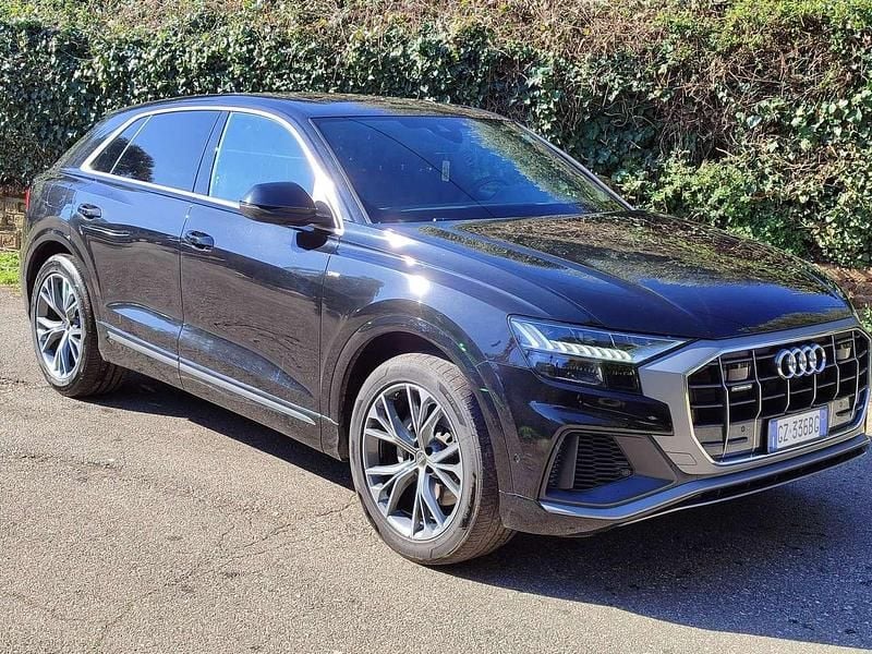 Usata Audi Q8 S-Line 286 CV (210 kW) 2023 Nero SUV