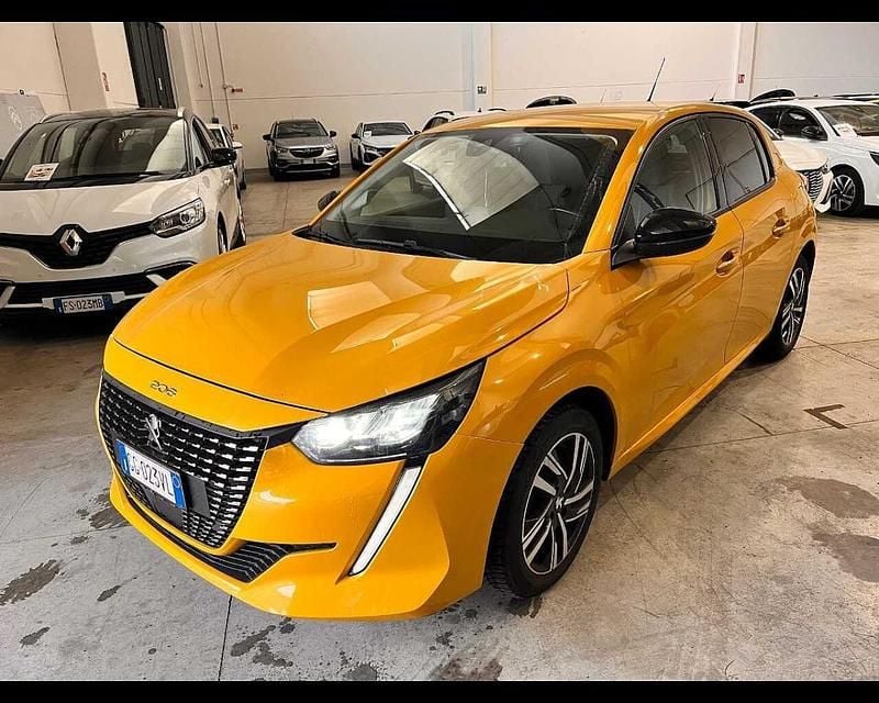 Usata Peugeot 208 102 CV (75 kW) 2022 Utilitaria