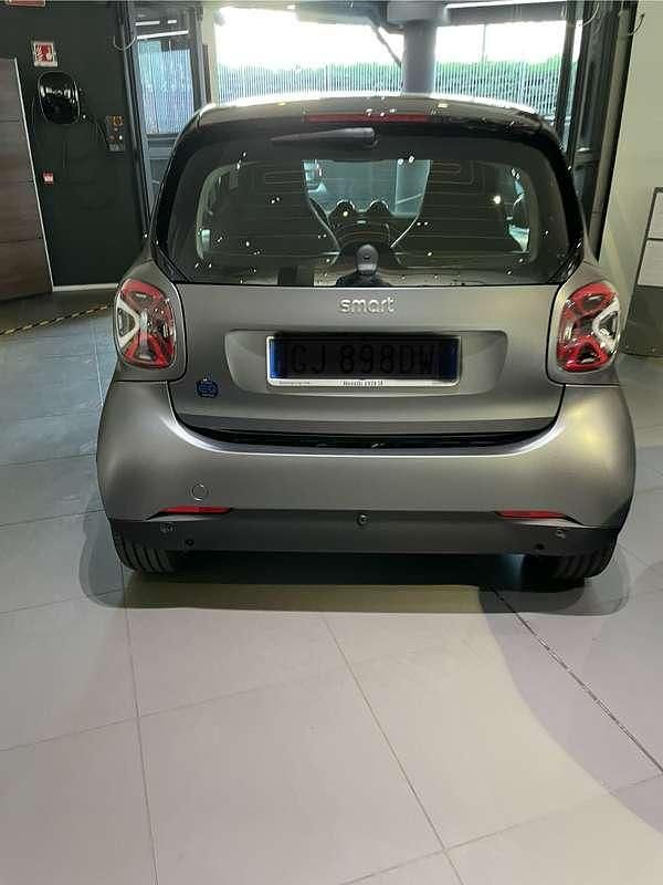 Usata Smart ForTwo Coupé Prime 41 kW (56 CV) 2022 Utilitaria