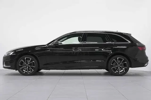 Usata Audi A4 Comfort 163 CV (119 kW) 2021 Nero Station wagon
