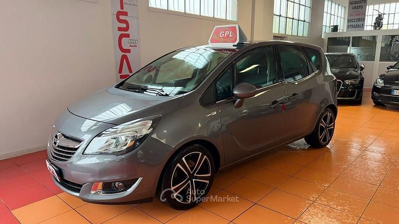 Usata Opel Meriva 120 CV (88 kW) 2016 Grigio Monovolume
