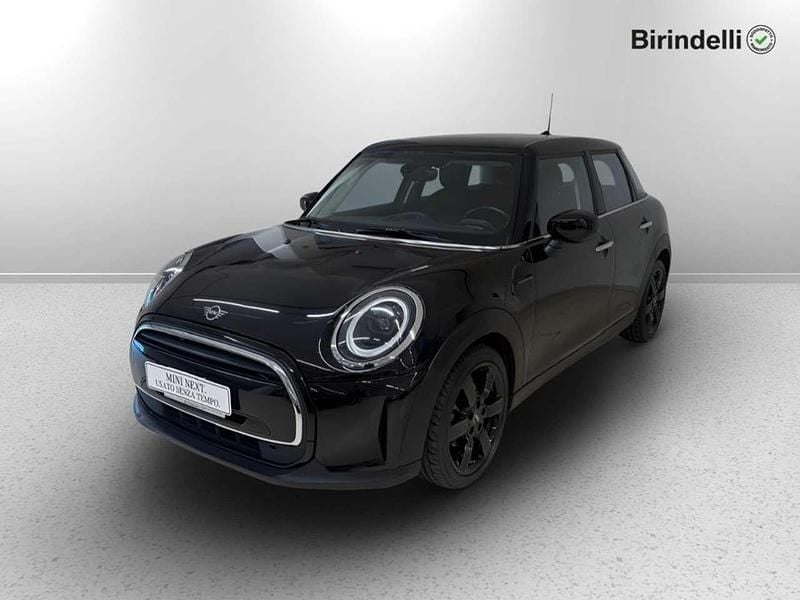 Usata Mini Cooper Classic 136 CV (100 kW) 2021 Midnight black metallizzato Utilitaria