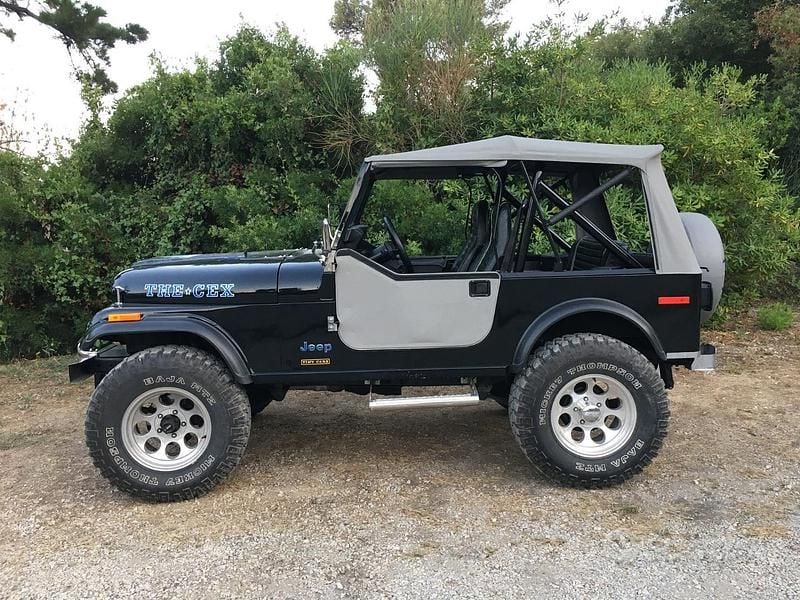 Usata Jeep CJ Laredo 1985 Nero SUV