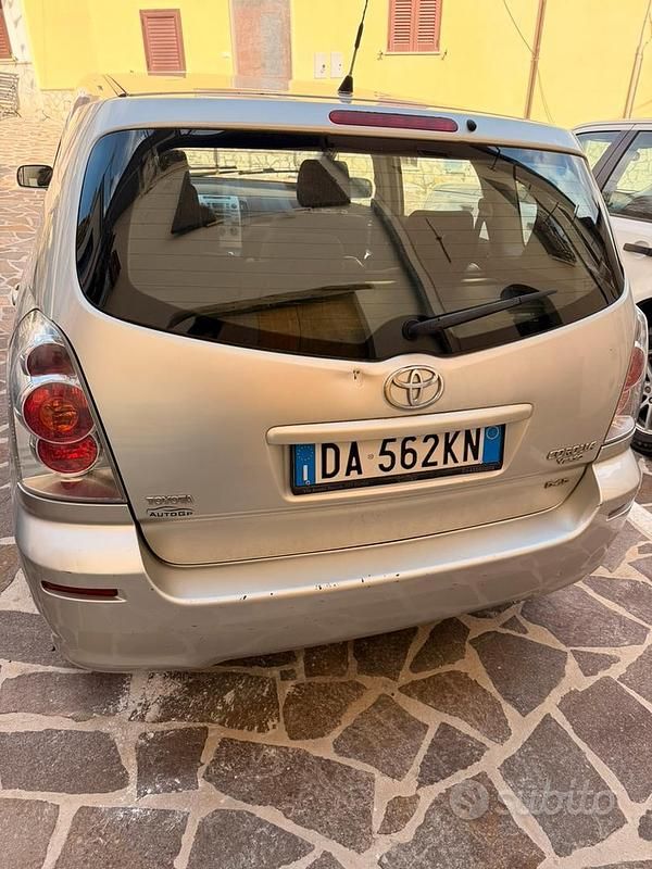 Begagnad Toyota Corolla 136 HK (100 kW) 2006 Kombi