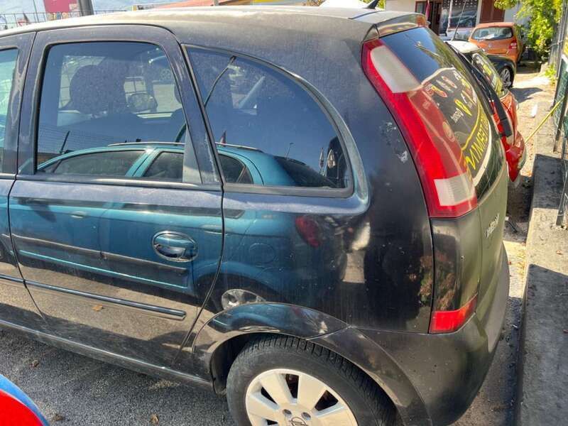 Usata Opel Meriva Enjoy 90 CV (66 kW) 2004 Nero Monovolume