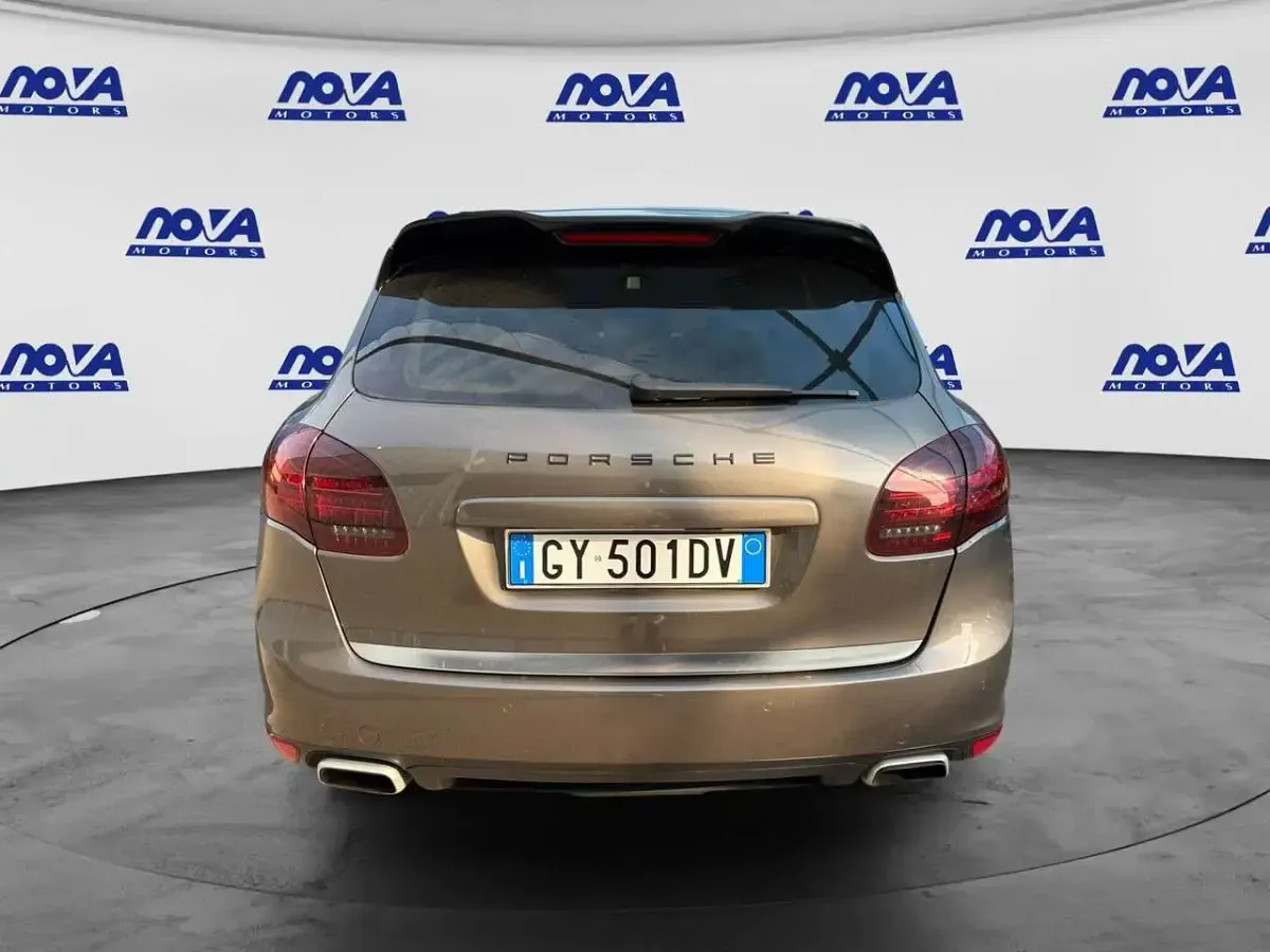 Usata Porsche Cayenne 245 CV (180 kW) 2013 Marrone SUV