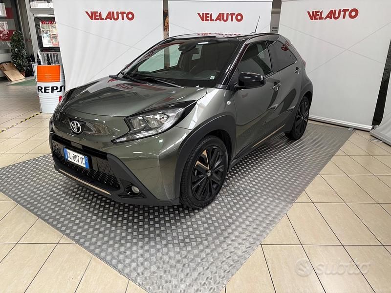 Usata Toyota Aygo X Trend 72 CV (52 kW) 2022 Verde SUV
