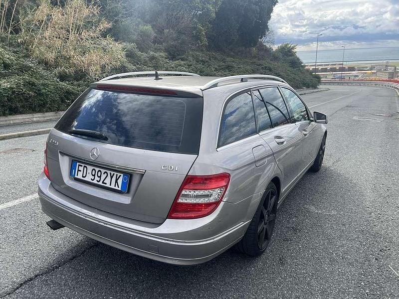 Usata Mercedes C220 Avantgarde 170 CV (125 kW) 2009 Station wagon