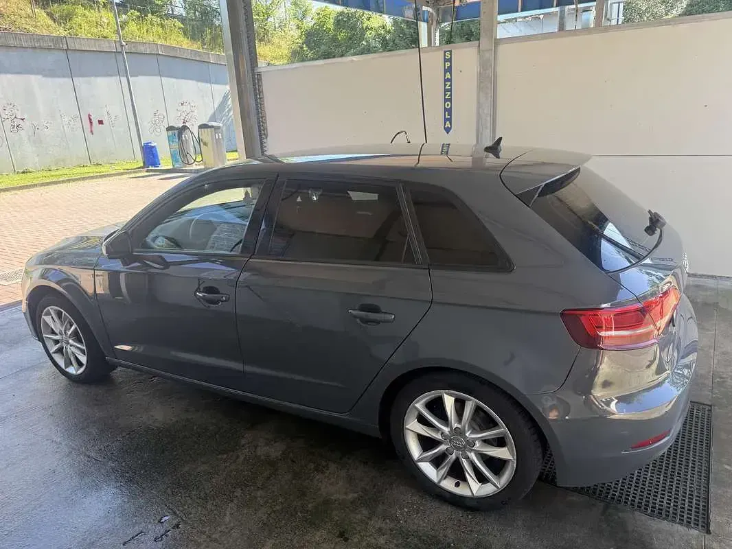 Usata Audi A3 Design 116 CV (85 kW) 2018 Berlina