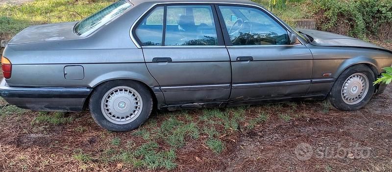 Usata BMW 730 197 CV (144 kW) 1987 Grigio Berlina