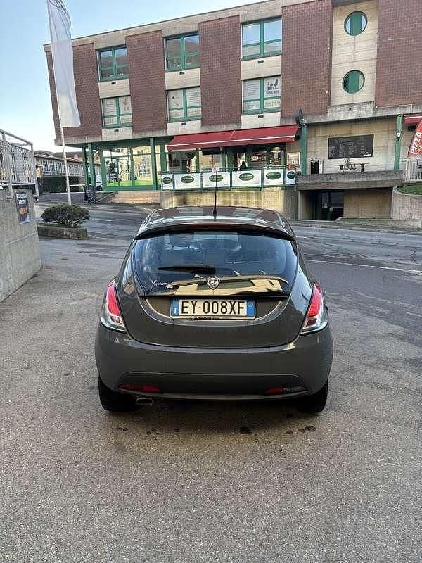 Usata Lancia Ypsilon 86 CV (63 kW) 2014 Utilitaria