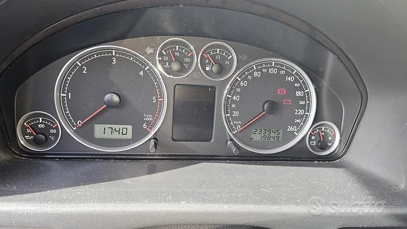 Usata VW Sharan 130 CV (95 kW) 2004 Grigio Monovolume