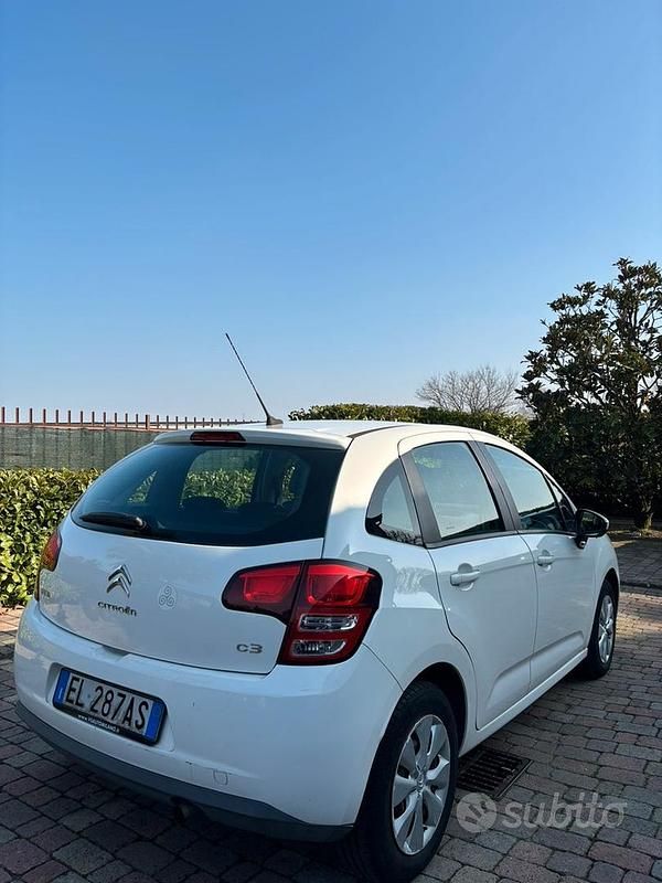 Usata Citroën C3 Exclusive 60 CV (44 kW) 2012 Bianco Berlina