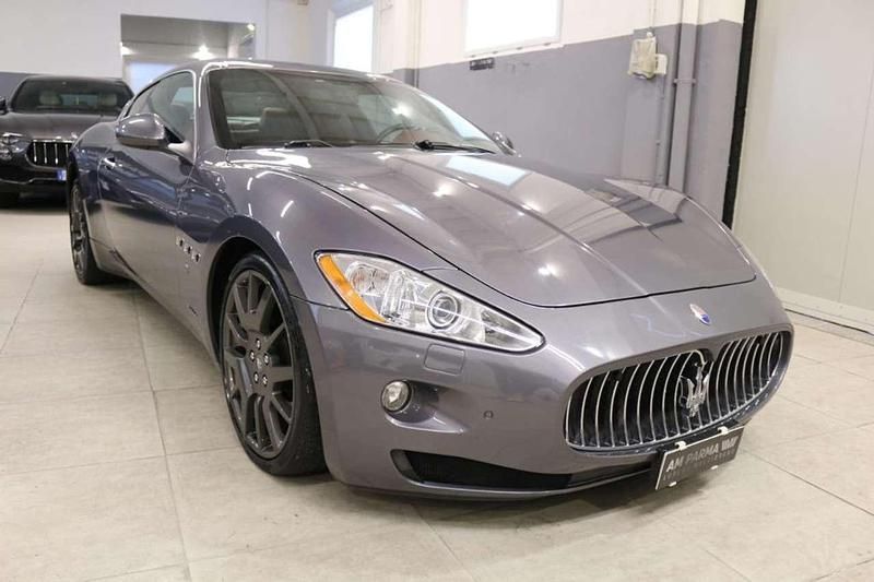 Usata Maserati Granturismo 439 CV (322 kW) 2009 Grigio Coupé