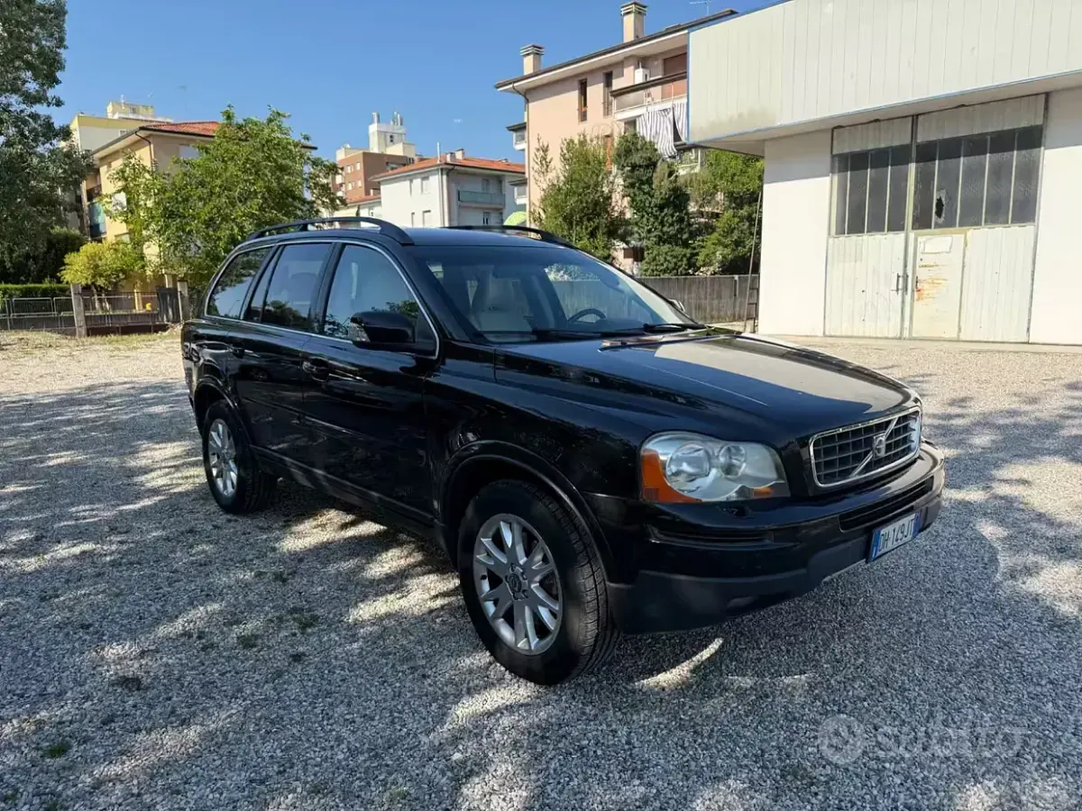Usata Volvo XC90 Executive 185 CV (136 kW) 2007 Nero SUV