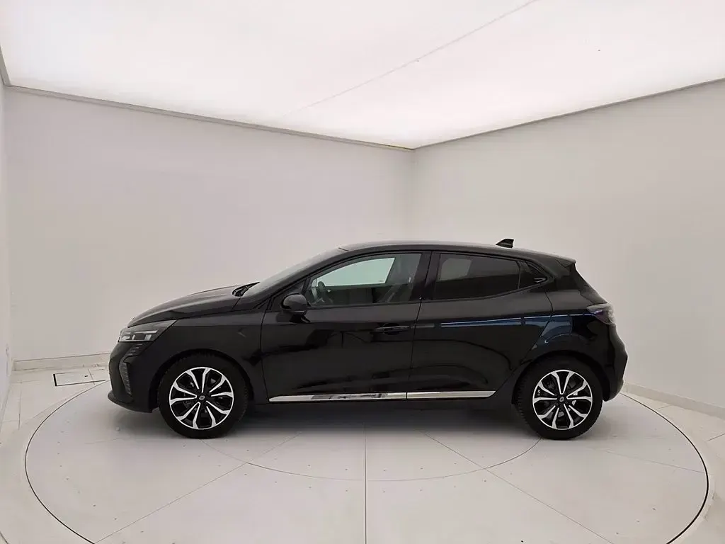 Usata Renault Clio Techno 91 CV (66 kW) 2025 Nero etoile' Utilitaria