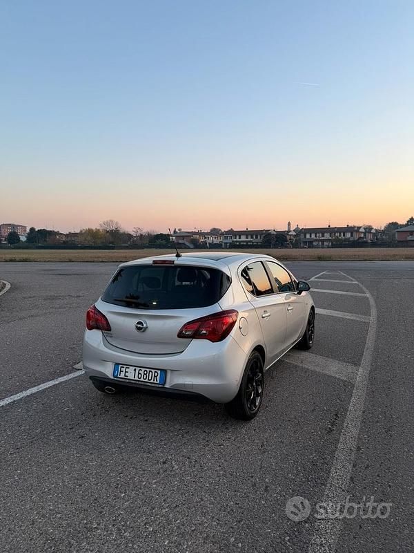 Usata Opel Corsa Edition 2016 Grigio Utilitaria