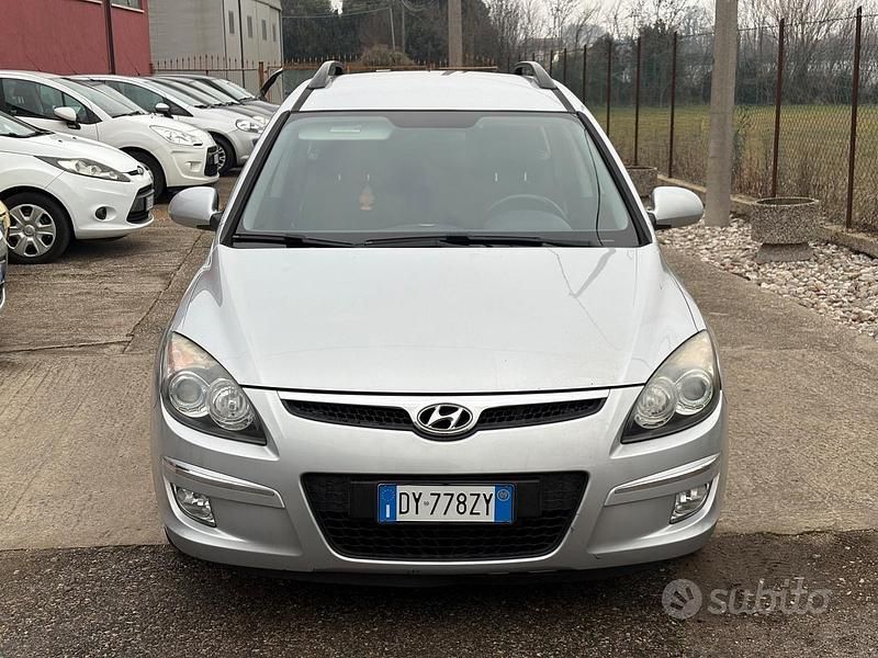 Usata Hyundai i30 Active 90 CV (66 kW) 2009 Grigio Berlina