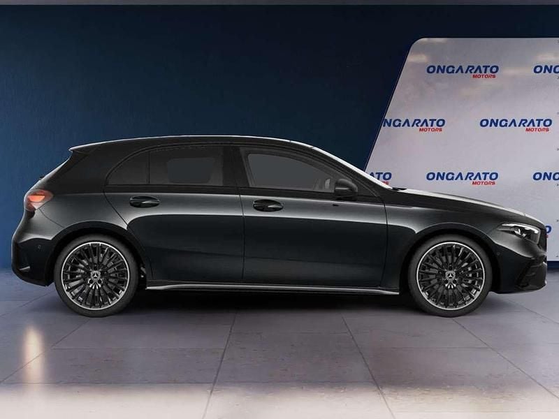 Nuova Mercedes A180 AMG line 116 CV (85 kW) 2026 Nero Berlina