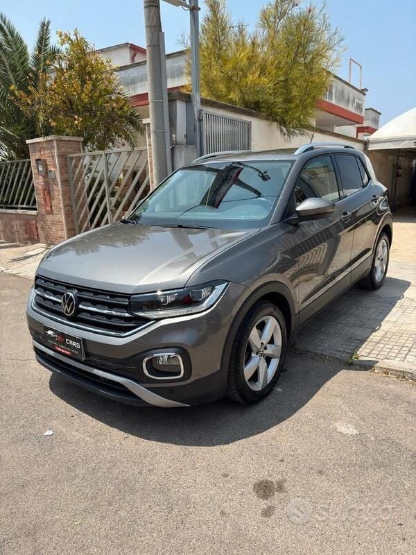 Usata VW T-Cross 95 CV (69 kW) 2020 Grigio SUV