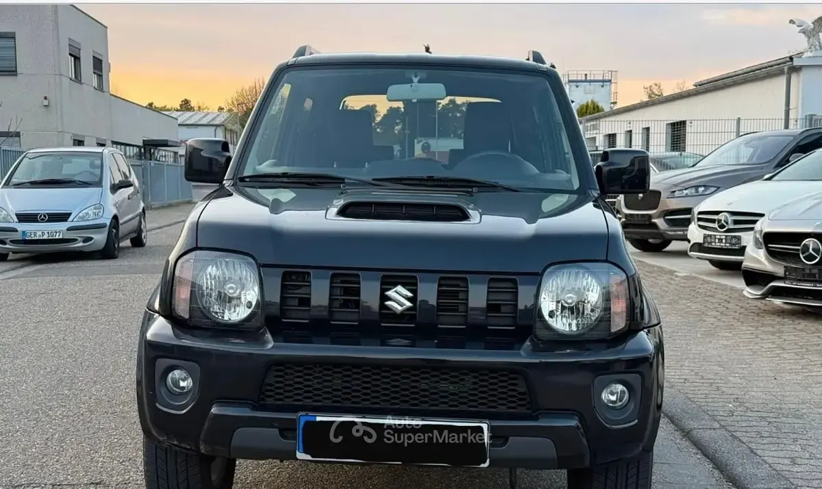 Usata Suzuki Jimny 84 CV (61 kW) 2016 Nero SUV