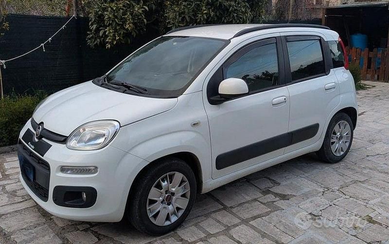 Usata Fiat Panda Pop 75 CV (55 kW) 2014 Bianco Utilitaria