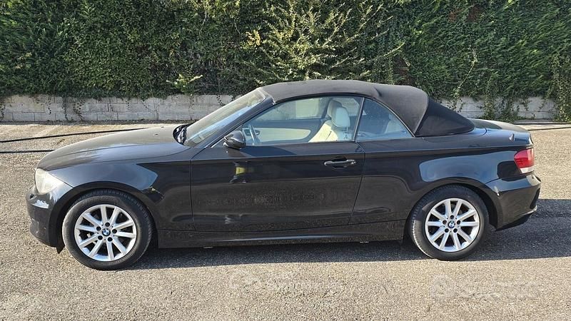 Usata BMW 120 Cabriolet 177 CV (130 kW) 2010 Nero Cabrio