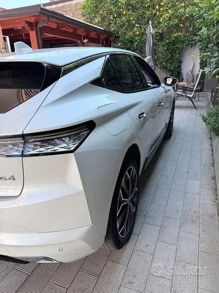 Usata DS Automobiles DS4 Rivoli 131 CV (96 kW) 2023 Bianco SUV