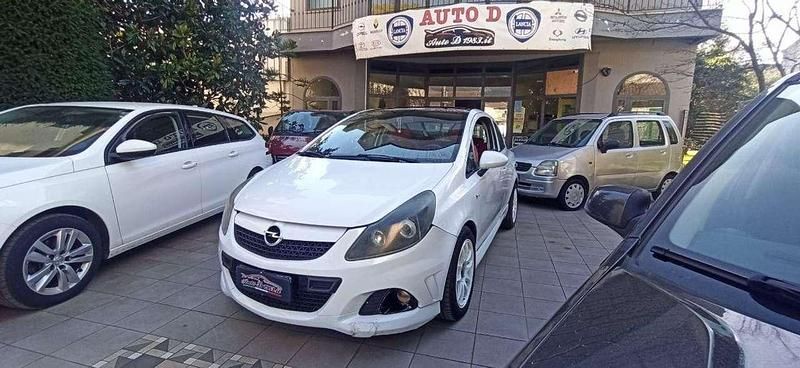 Usata Opel Corsa Sport 91 CV (66 kW) 2009 Bianco Utilitaria