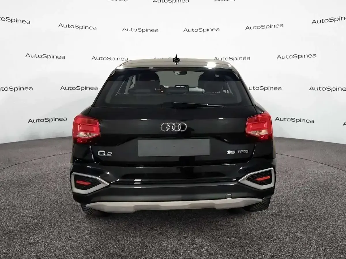 Gebraucht Audi Q2 Advanced 150 PS (110 kW) 2023 Schwarz SUV