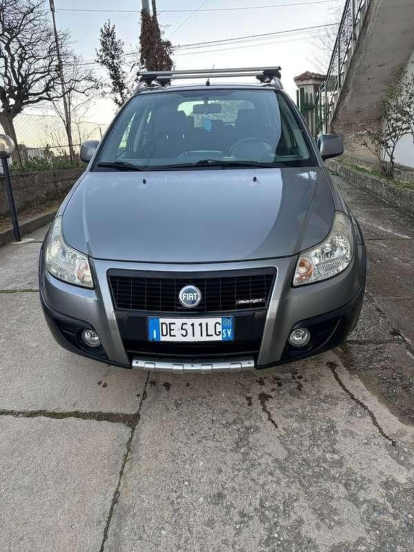Usata Fiat Sedici Dynamic 120 CV (88 kW) 2007 SUV