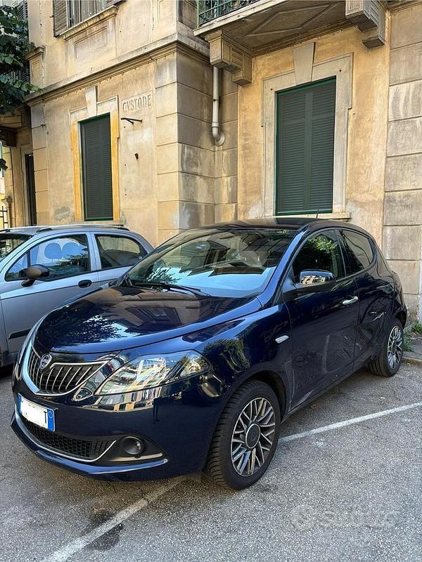 Usata Lancia Ypsilon 69 CV (50 kW) 2021 Utilitaria