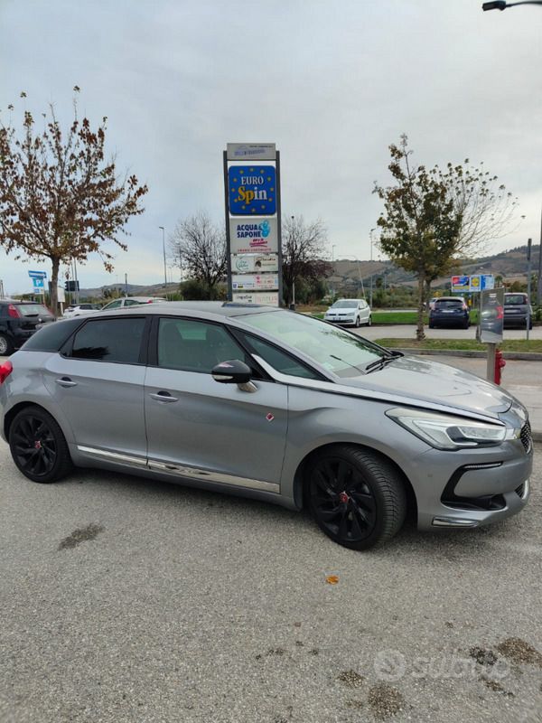 Usata 2018 DS Automobiles DS5 Performance Due volumi | 14.000 € (Buon prezzo) - Immagine 1/2
