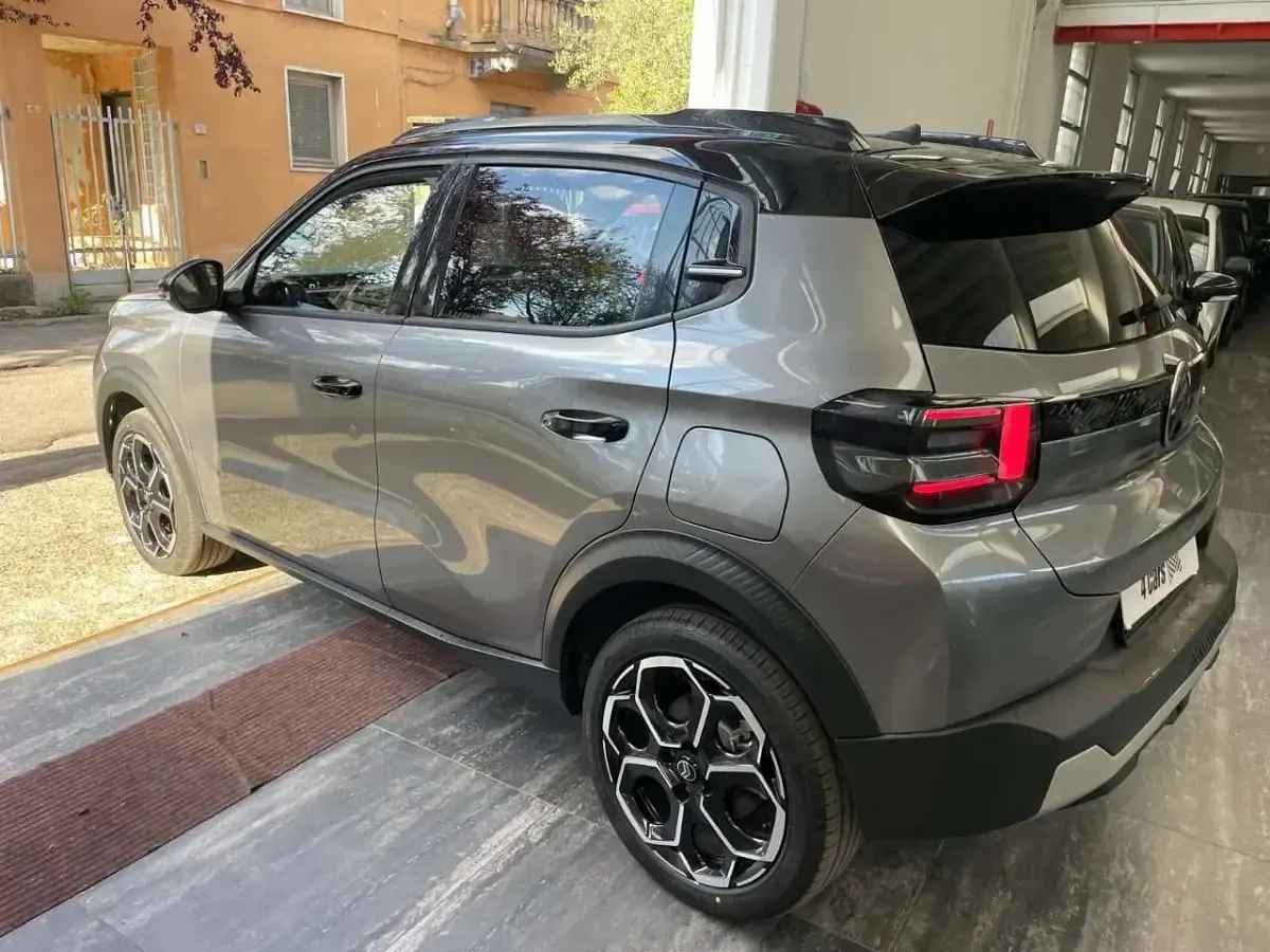 Usata Citroën e-C3 52 kW (72 CV) 2025 Mercury grey  metallizza SUV