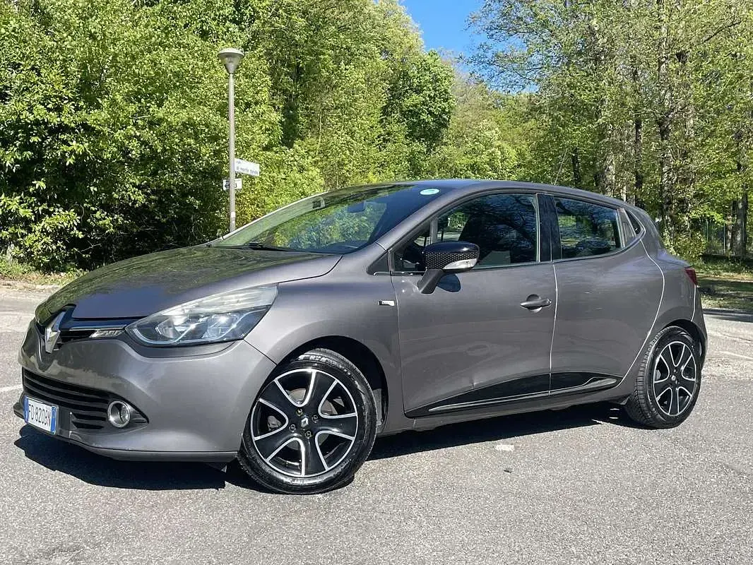 Usata Renault Clio IV Collection 75 CV (55 kW) 2016 Berlina
