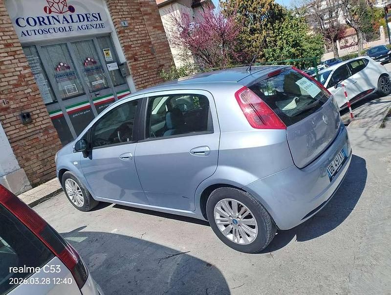 Usata Fiat Grande Punto 90 CV (66 kW) 2006 Utilitaria