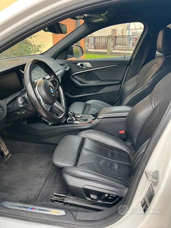 Usata BMW 118 M Sport 150 CV (110 kW) 2020 Bianco Utilitaria