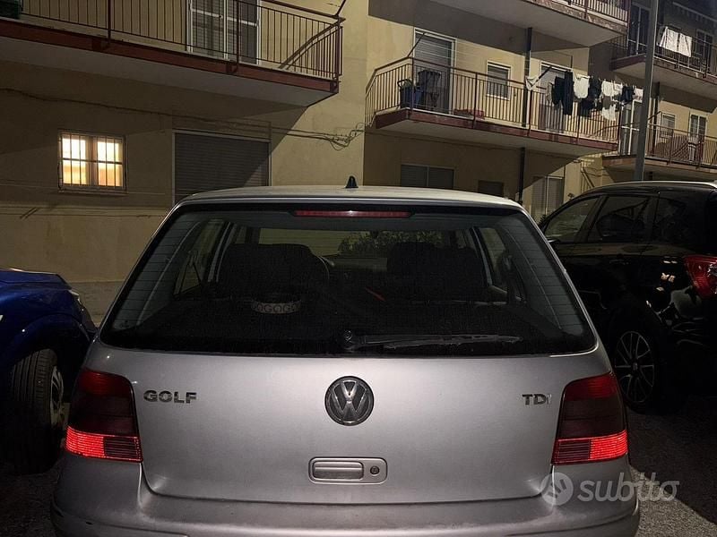 Usata VW Golf IV 110 CV (80 kW) 2001 Grigio Berlina