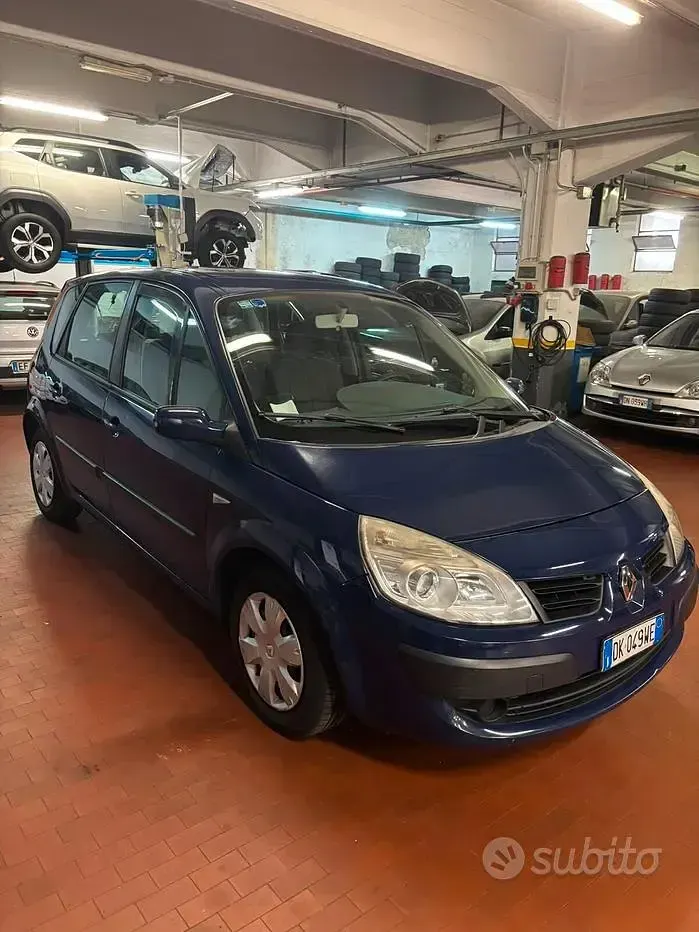 Usata Renault Scénic II 105 CV (77 kW) 2007 Blu Monovolume