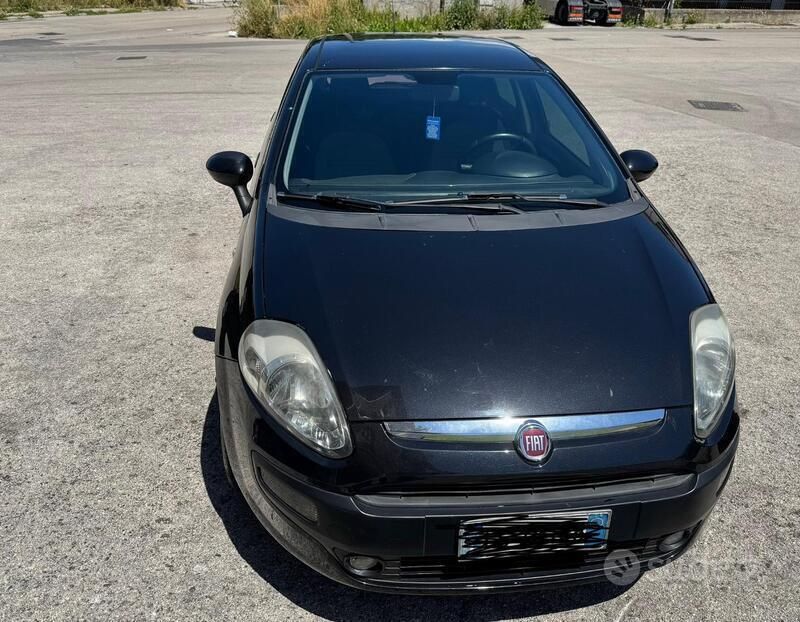 Usata Fiat Punto Evo 75 CV (55 kW) 2012 Nero Utilitaria
