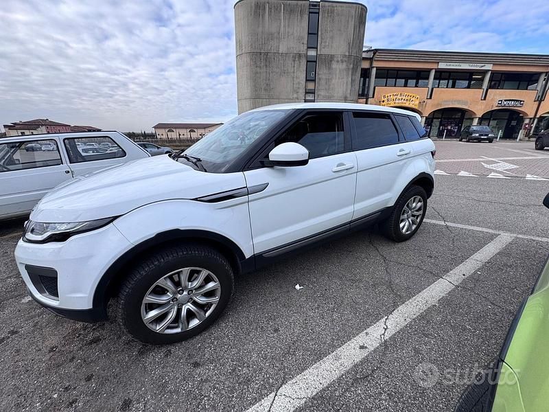 Usata Land Rover Range Rover evoque 150 CV (110 kW) 2017 Bianco Berlina